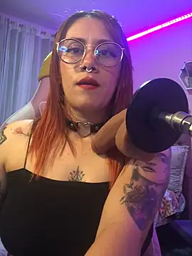 Luna Paris  online show from 02/09/25, 12:17