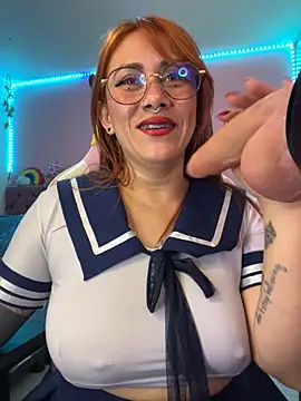 Luna Paris  online show from 10/10/25, 09:36