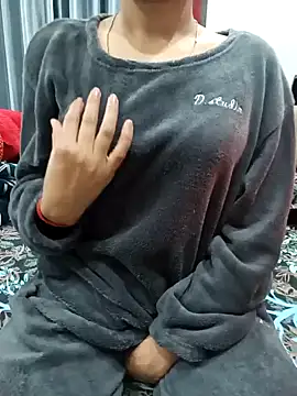 Snapshot of Beautiful_xxo chatting on 02/02/25, 05:37 Beautiful xxo online show from 02/02/25, 05:37