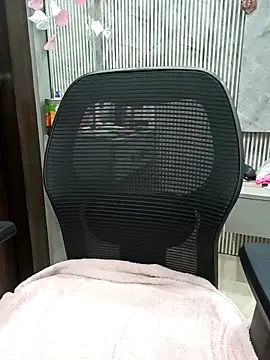 Snapshot of Beautiful_xxo chatting on 04/19/26, 06:07 Beautiful xxo online show from 04/19/26, 06:07