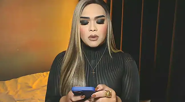 Snapshot of VictoriaEliz chatting on 12/20/24, 07:39 VictoriaEliz online show from 12/20/24, 07:39