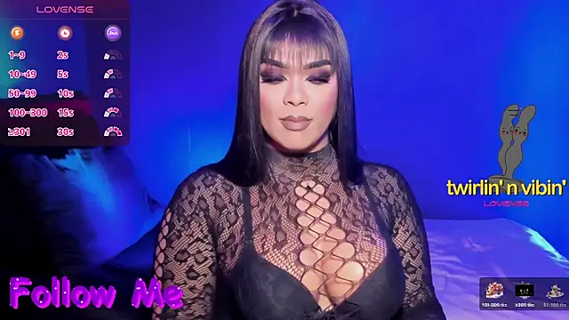 VictoriaEliz online show from 11/29/25, 10:57