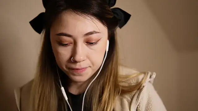 Snapshot of chibi_moon_ chatting on 12/11/24, 08:07 chibi moon online show from 12/11/24, 08:07