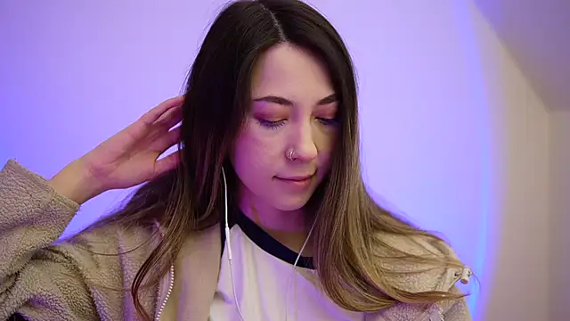 Snapshot of chibi_moon_ chatting on 03/21/25, 09:12 chibi moon online show from 03/21/25, 09:12