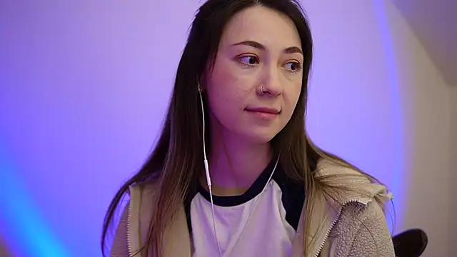 Snapshot of chibi_moon_ chatting on 03/22/25, 12:17 chibi moon online show from 03/22/25, 12:17