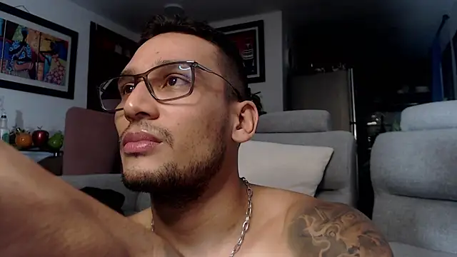 Snapshot of dvg2402 chatting on 01/27/25, 06:41 dvg2402 online show from 01/27/25, 06:41