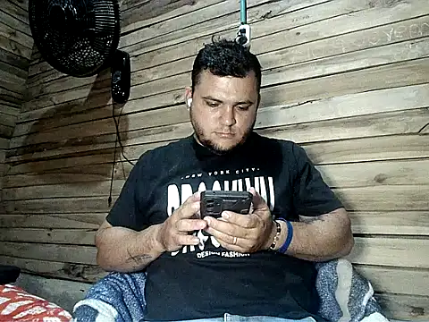 Arcangel 05 online show from 05/10/26, 04:39