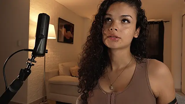 GiaFaaris online show from 10/24/25, 03:08