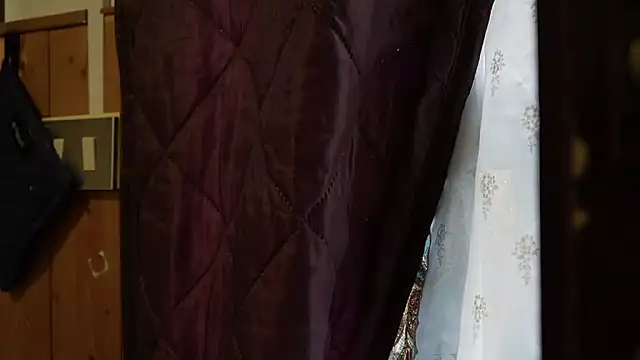 VanessaDoyle online show from 05/12/26, 08:33