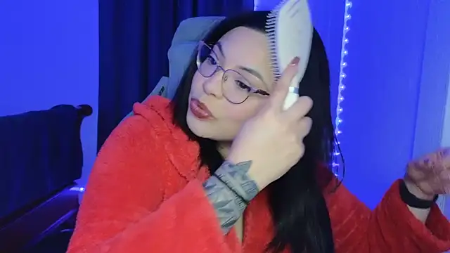 drizzypeach602 online show from 11/19/25, 04:23