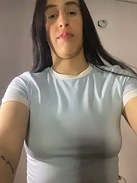 Amira Milker online show from 01/11/25, 03:23