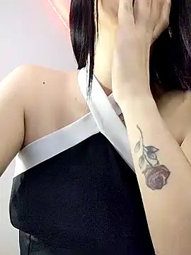 Amira Milker online show from 02/01/25, 04:22