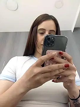 Amira Milker online show from 09/12/25, 01:11