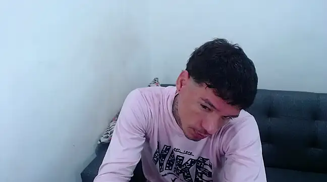 Snapshot of sebas_bigcock69 chatting on 01/10/25, 07:11 sebas bigcock69 online show from 01/10/25, 07:11