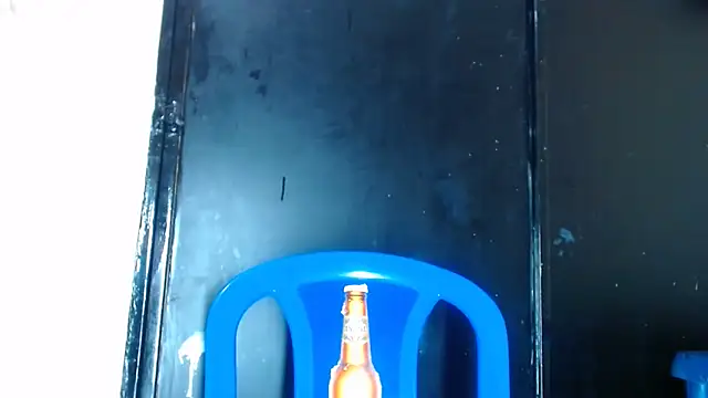 Snapshot of sebas_bigcock69 chatting on 03/04/25, 12:29 sebas bigcock69 online show from 03/04/25, 12:29