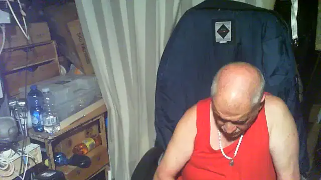 Snapshot of nonnomaturobisex chatting on 06/15/26, 05:04 nonnomaturobisex online show from 06/15/26, 05:04