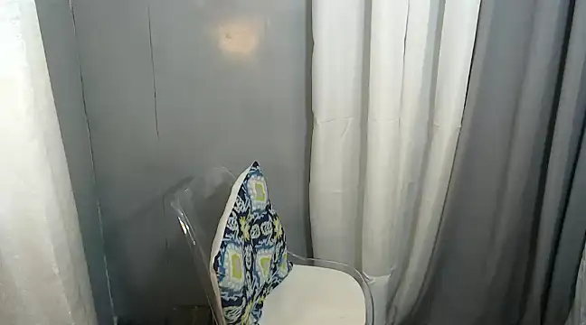 Delicate Savannah online show from 12/10/24, 04:45