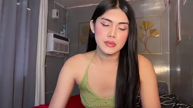 Delicate Savannah online show from 10/30/25, 03:19