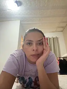 Snapshot of drikacharmosa86 chatting on 06/11/26, 01:27 drikacharmosa86 online show from 06/11/26, 01:27