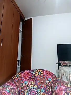 Snapshot of Van3orgasm4me chatting on 09/24/25, 02:42 Van3orgasm4me online show from 09/24/25, 02:42