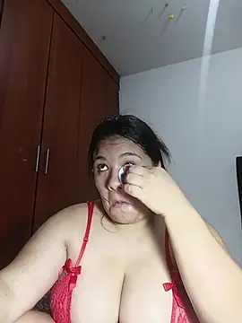 Snapshot of Van3orgasm4me chatting on 10/19/25, 08:20 Van3orgasm4me online show from 10/19/25, 08:20