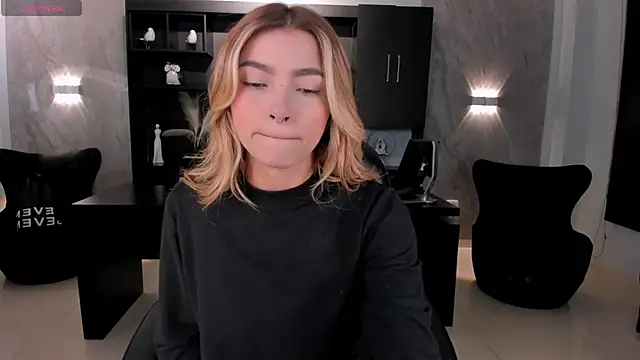 LexieWayne online show from 06/27/26, 11:59