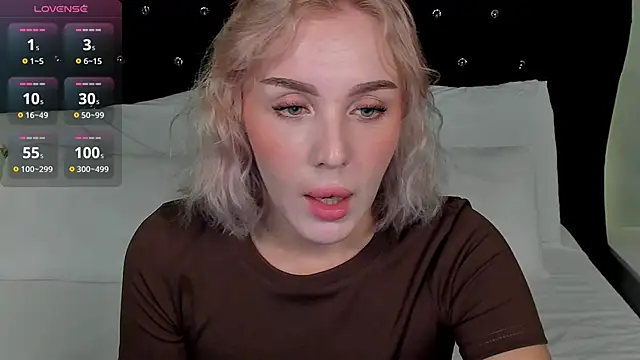 LianaFord online show from 10/08/25, 11:13