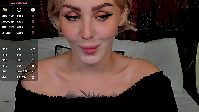 LianaFord online show from 10/31/25, 07:59