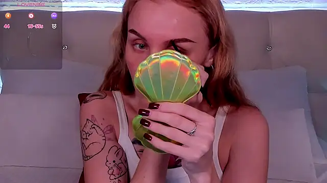 LianaFord online show from 11/26/25, 11:06