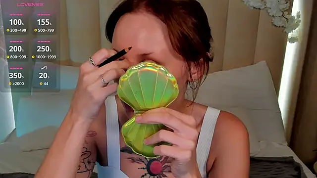 LianaFord online show from 05/22/26, 04:30