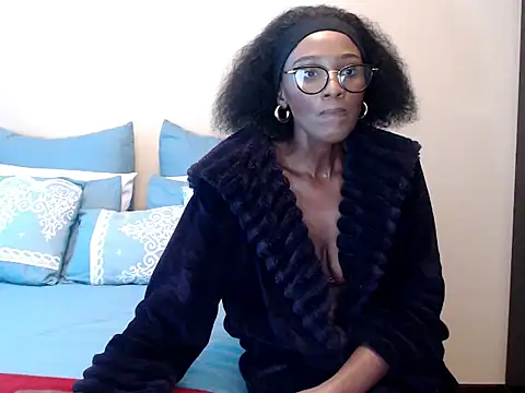 yummycherryxx online show from 05/02/26, 09:03