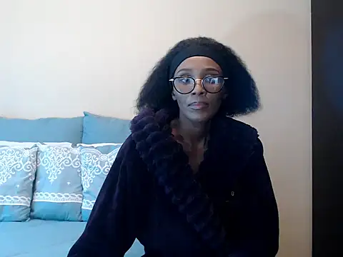 yummycherryxx online show from 05/06/26, 12:54