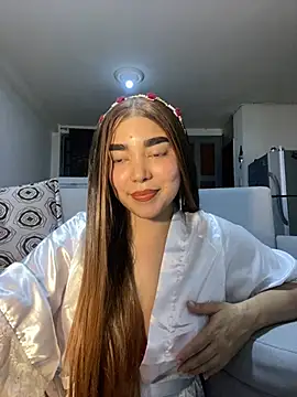 DulceChloe99 online show from 04/10/26, 04:50