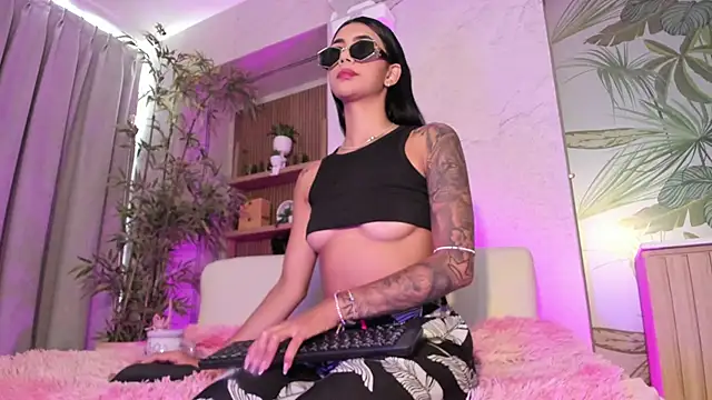 AntonellaRossi online show from 05/12/26, 08:06