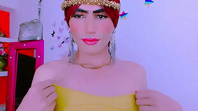 Snapshot of priscilahotker chatting on 01/17/25, 07:41 priscilahotker online show from 01/17/25, 07:41
