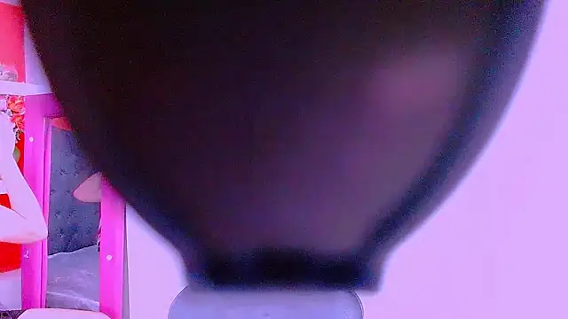Snapshot of priscilahotker chatting on 01/17/25, 10:44 priscilahotker online show from 01/17/25, 10:44
