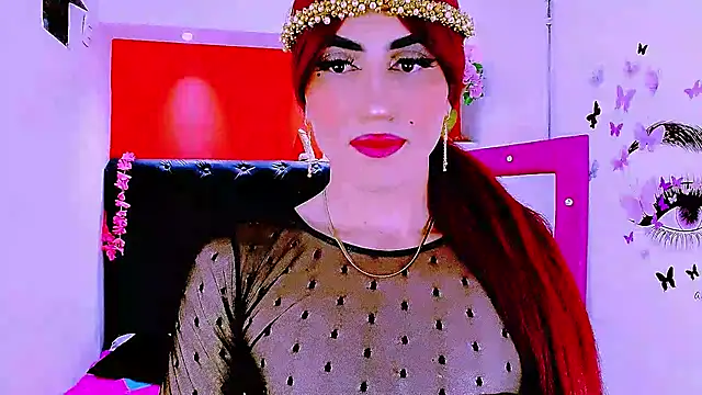 Snapshot of priscilahotker chatting on 03/21/25, 06:16 priscilahotker online show from 03/21/25, 06:16
