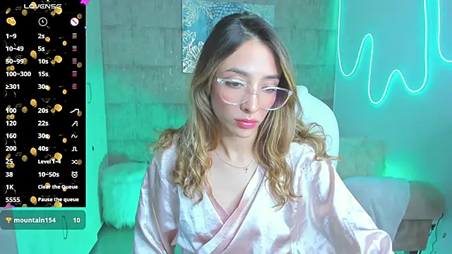 Snapshot of barbie_scoth_ chatting on 03/08/25, 03:06 barbie scoth  online show from 03/08/25, 03:06