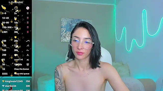 Snapshot of barbie_scoth_ chatting on 09/22/25, 03:19 barbie scoth  online show from 09/22/25, 03:19