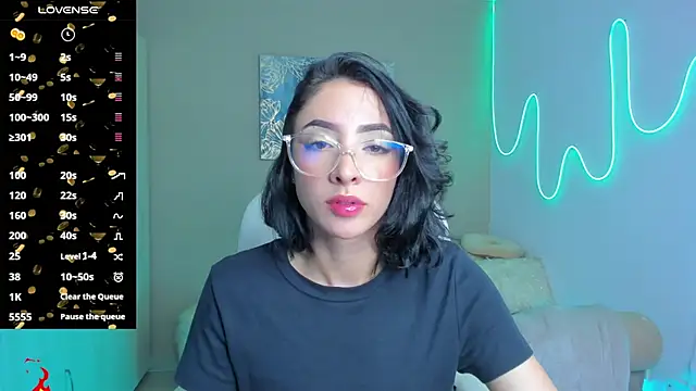 Snapshot of barbie_scoth_ chatting on 10/10/25, 04:00 barbie scoth  online show from 10/10/25, 04:00