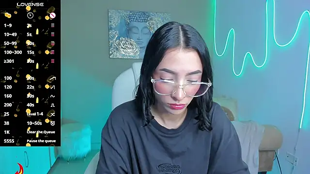 Snapshot of barbie_scoth_ chatting on 10/18/25, 08:42 barbie scoth  online show from 10/18/25, 08:42