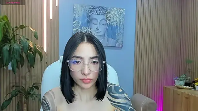 Snapshot of barbie_scoth_ chatting on 03/24/26, 02:27 barbie scoth online show from 03/24/26, 02:27