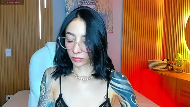Snapshot of barbie_scoth_ chatting on 06/28/26, 10:16 barbie scoth online show from 06/28/26, 10:16