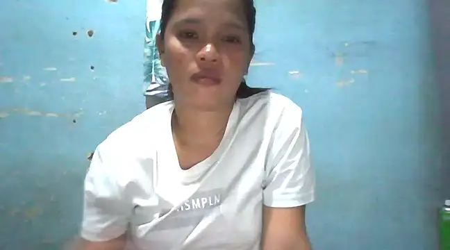 Snapshot of Silly_Girl21 chatting on 02/24/25, 09:00 Silly Girl21 online show from 02/24/25, 09:00