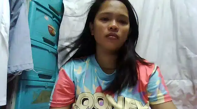 Snapshot of Silly_Girl21 chatting on 03/12/25, 02:41 Silly Girl21 online show from 03/12/25, 02:41