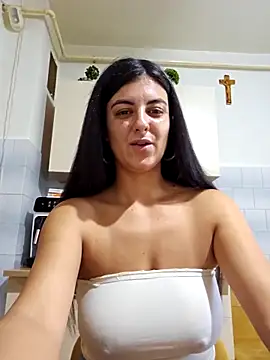 Snapshot of NathalieDream chatting on 09/15/25, 06:57 NathalieDream online show from 09/15/25, 06:57
