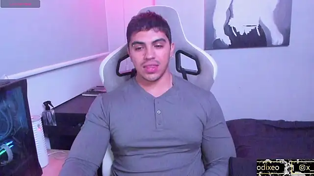 Snapshot of x-odixeo chatting on 03/26/26, 12:39 x-odixeo online show from 03/26/26, 12:39