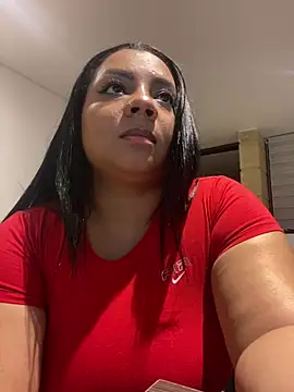 Snapshot of MelanyShayk chatting on 12/21/24, 05:36 MelanyShayk online show from 12/21/24, 05:36