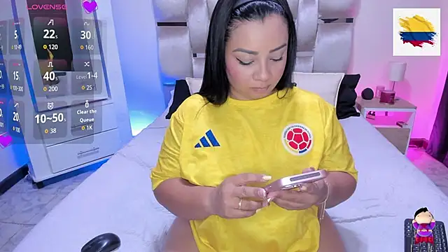 MelanyShayk online show from 06/27/26, 10:59