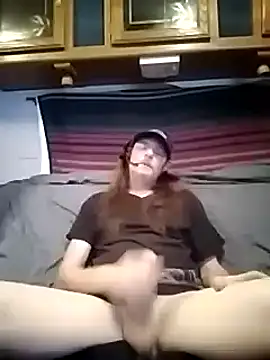 Snapshot of truckerlove69 chatting on 01/03/25, 04:16 truckerlove69 online show from 01/03/25, 04:16